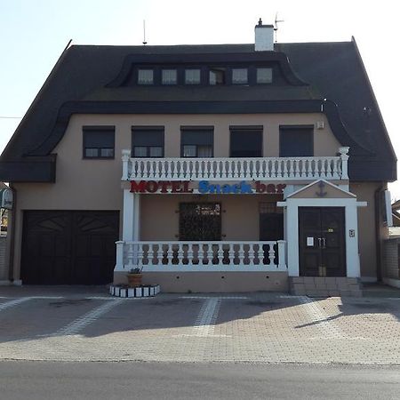 Ivanka pri Dunaji Motel Kotva المظهر الخارجي الصورة