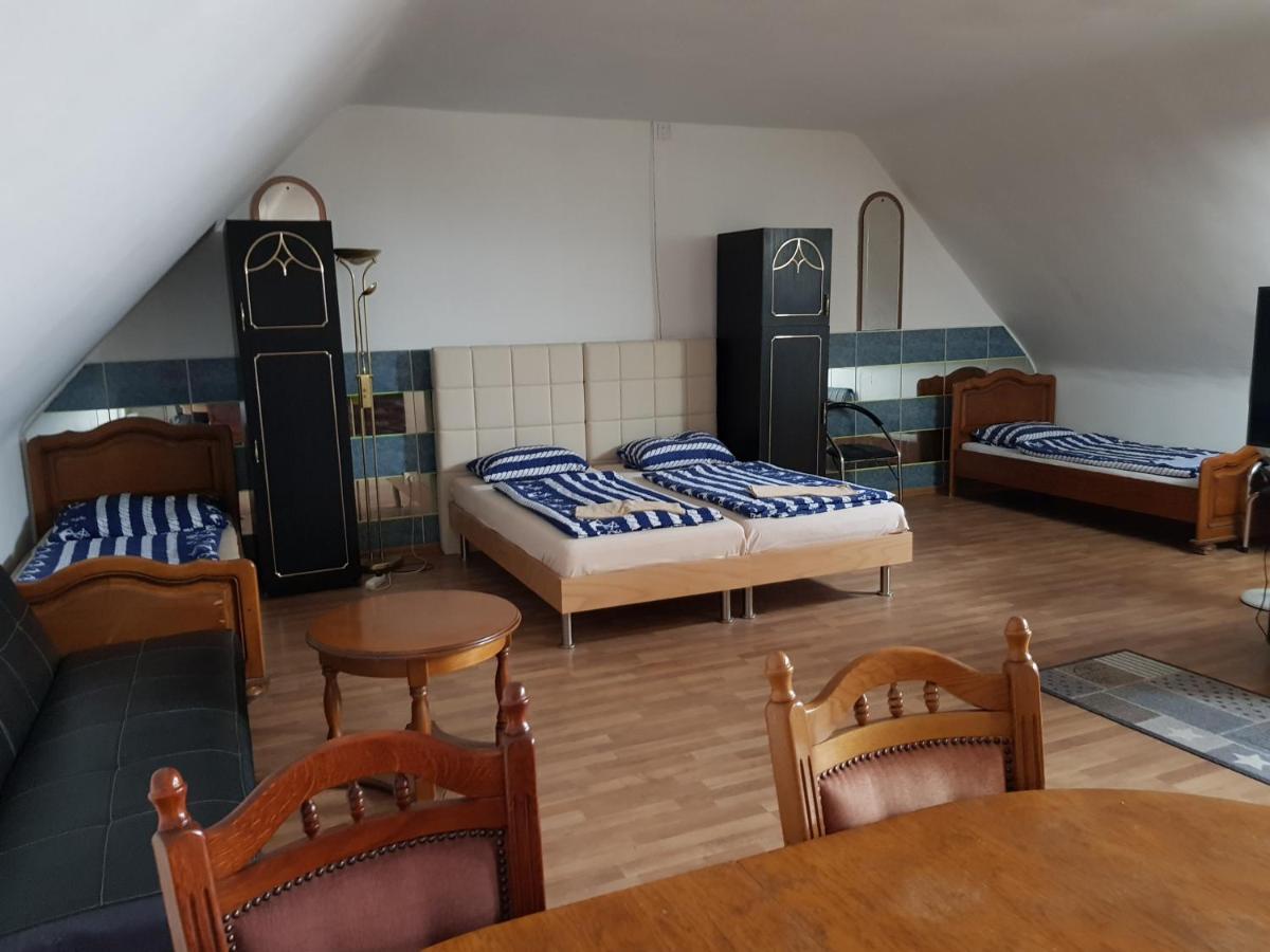 Ivanka pri Dunaji Motel Kotva المظهر الخارجي الصورة